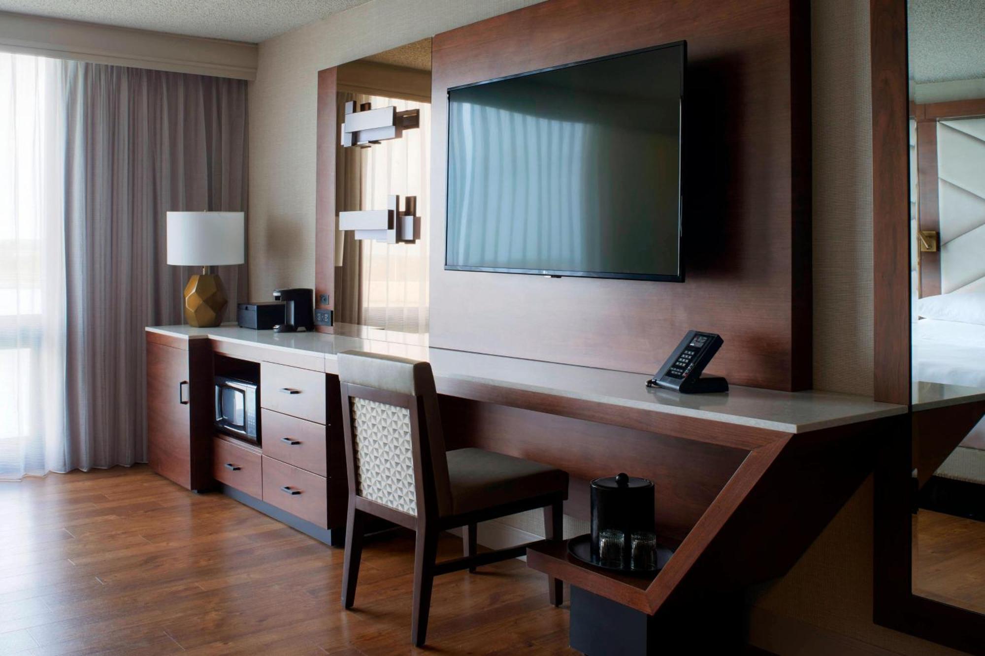 Kansas City Airport Marriott Exteriör bild