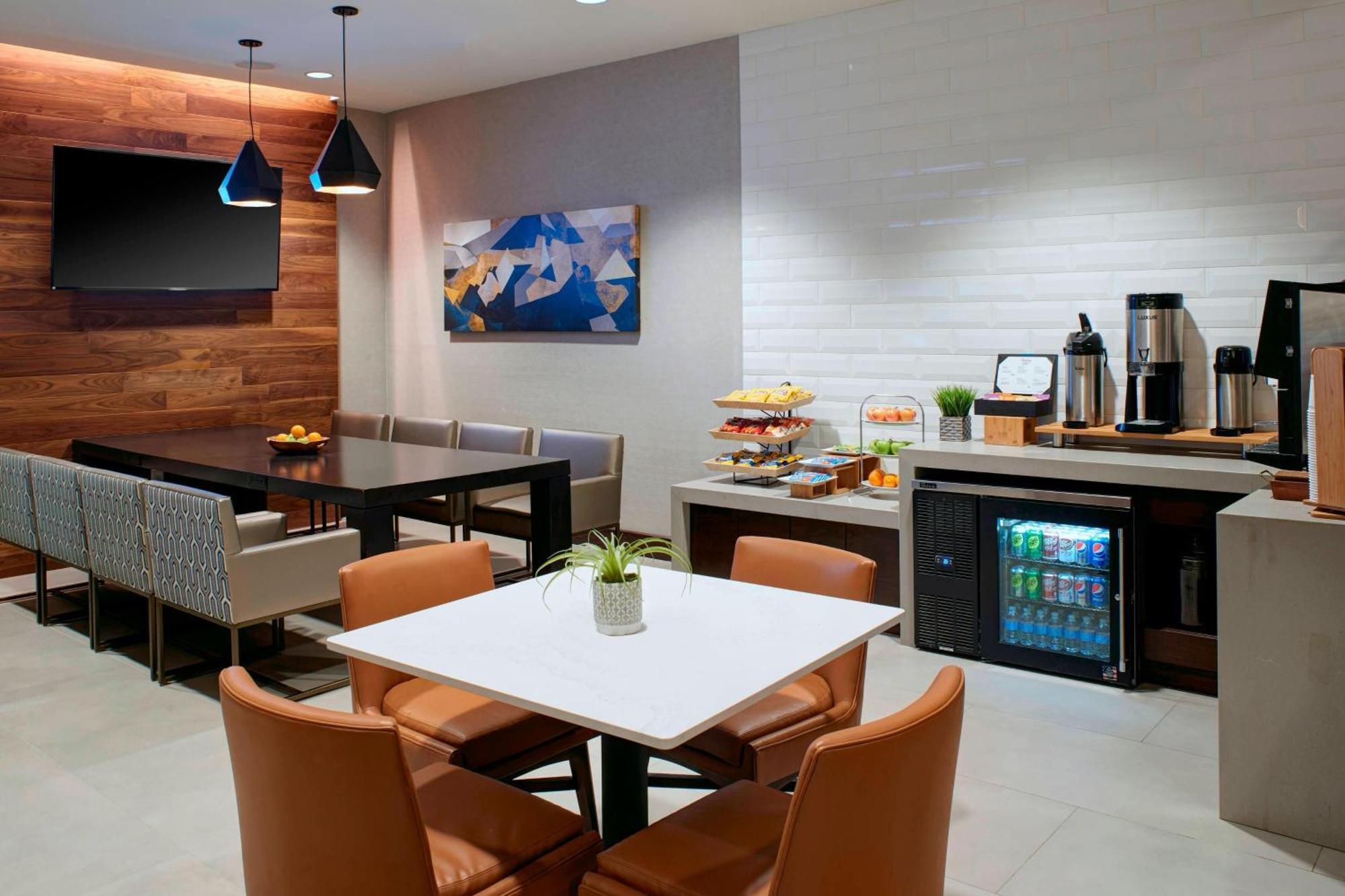Kansas City Airport Marriott Exteriör bild